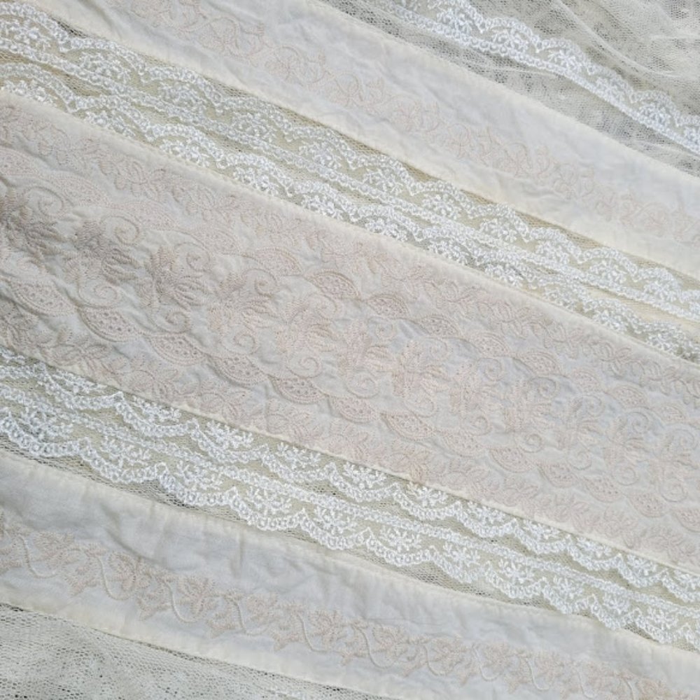 GORGEOUS Lace Open Back Cottagecore Shabby Chic Cream Boho Blouse Believe Anthro - Picture 10 of 10